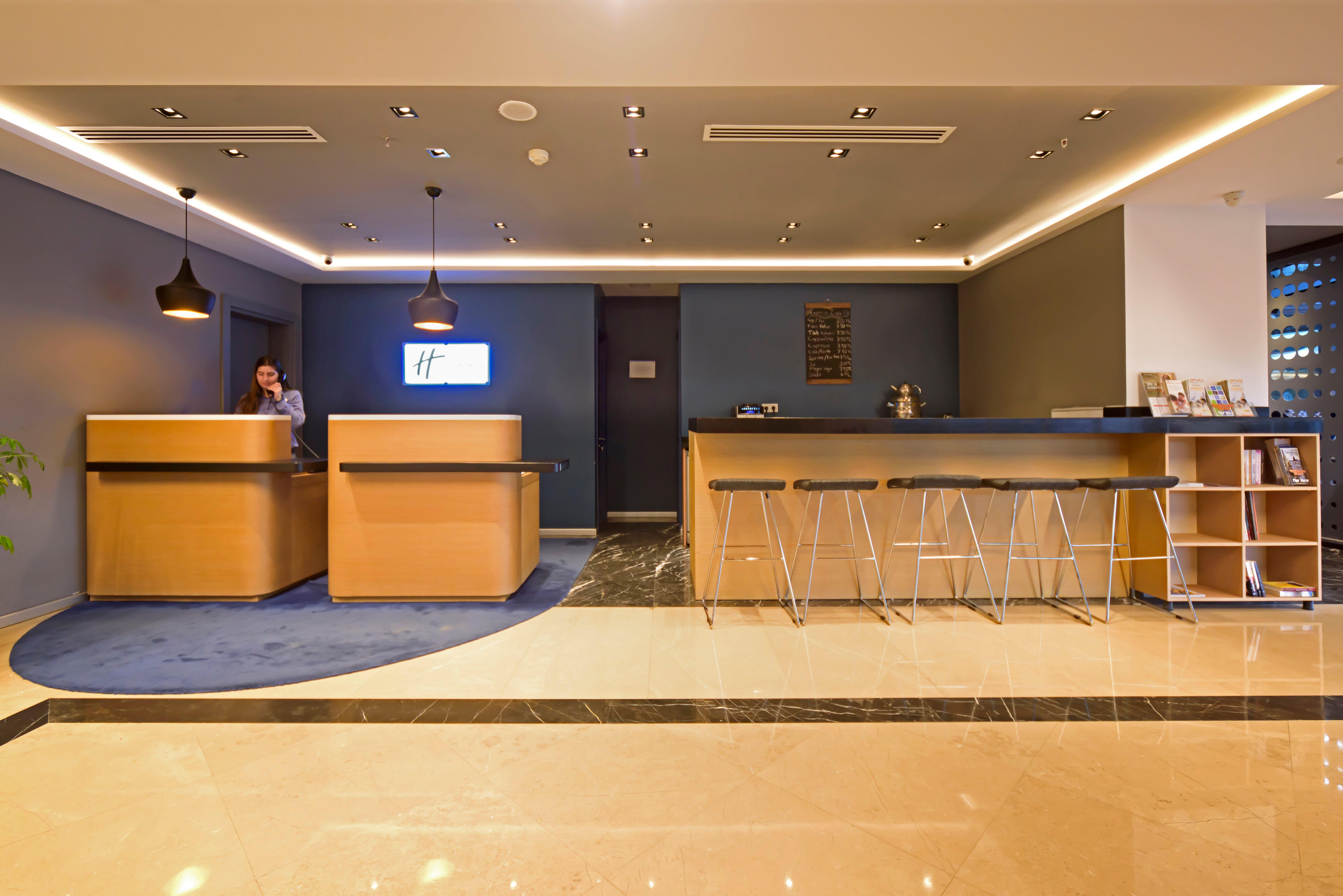Holiday Inn Express Istanbul-Altunizade By Ihg Exteriör bild