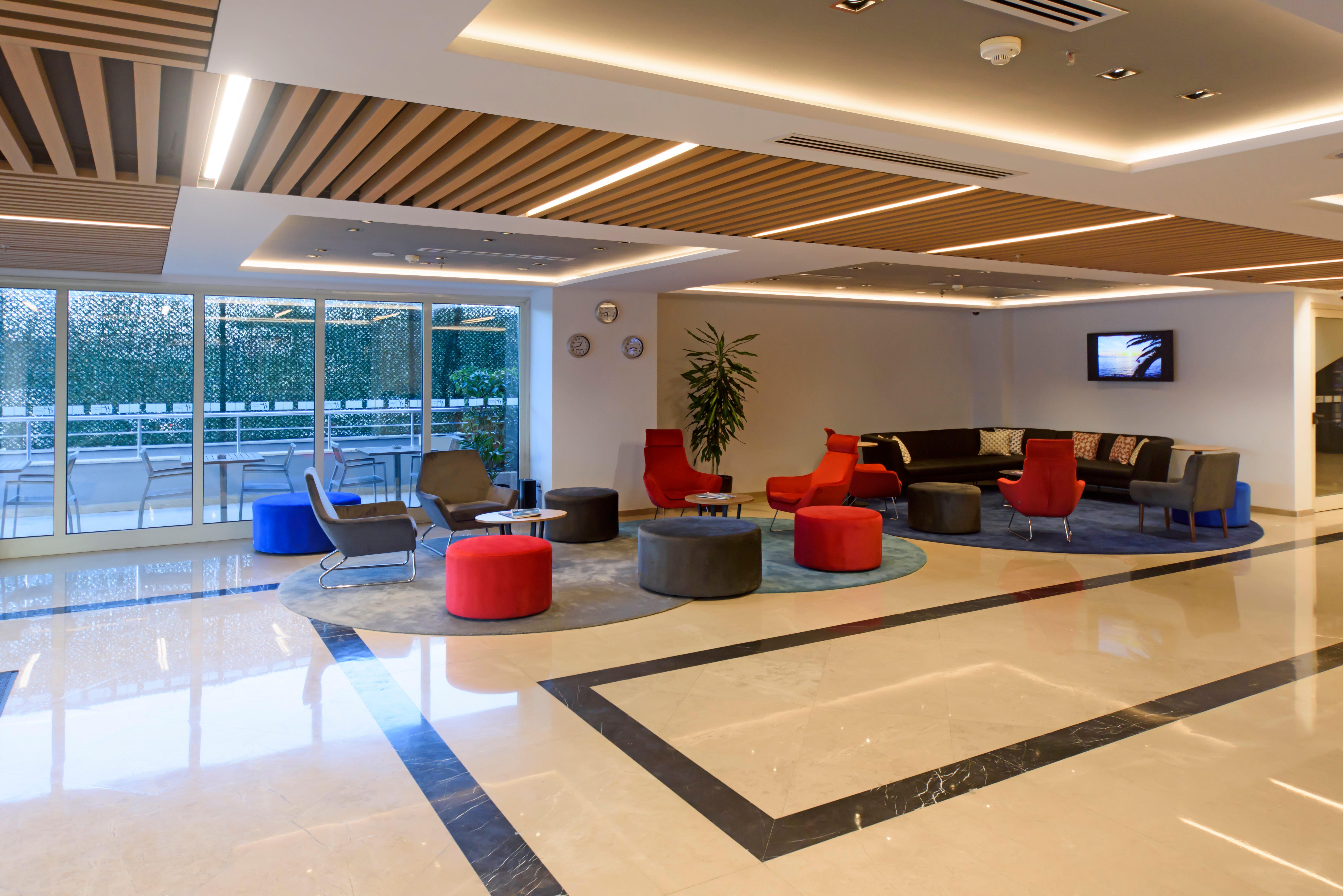 Holiday Inn Express Istanbul-Altunizade By Ihg Exteriör bild