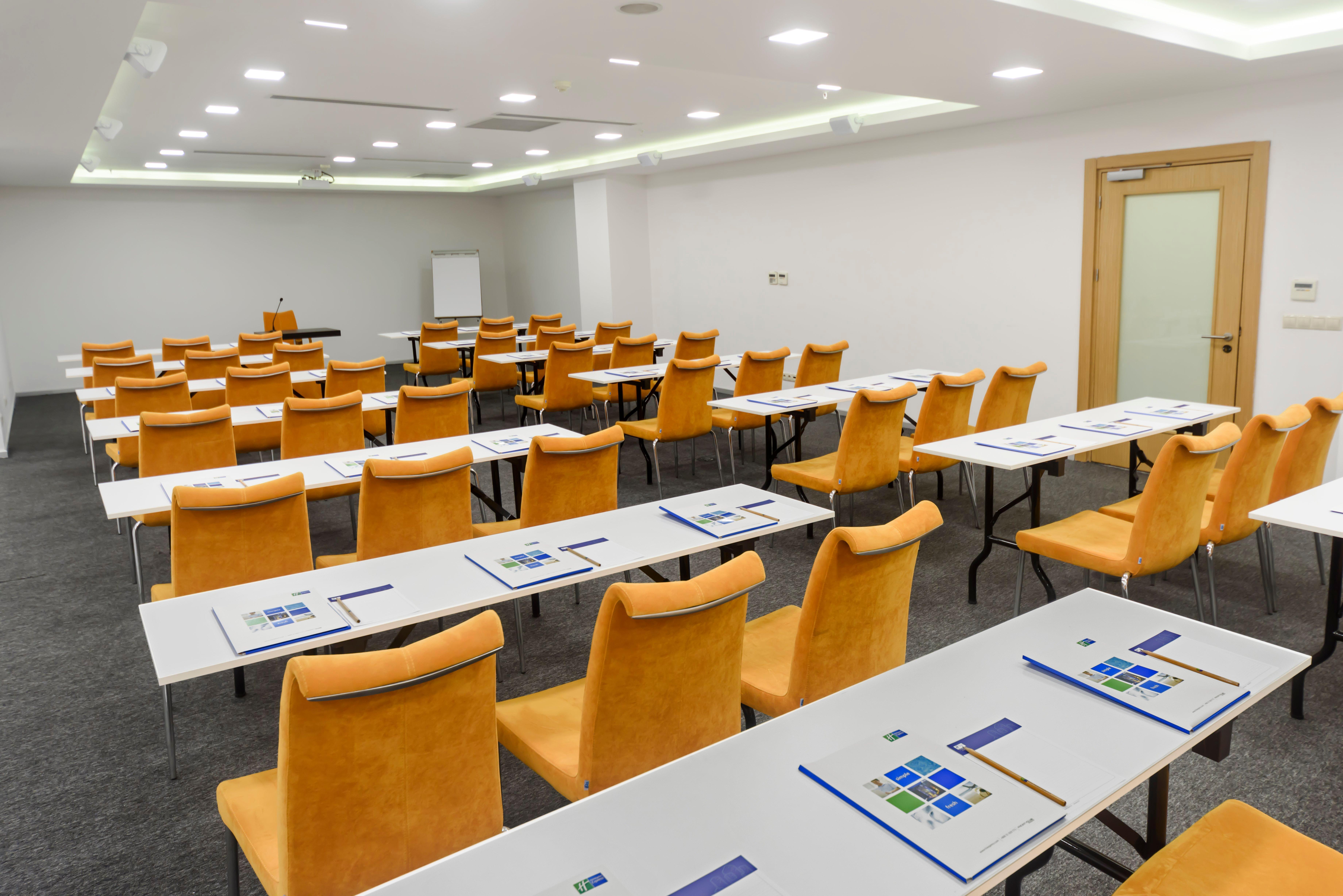Holiday Inn Express Istanbul-Altunizade By Ihg Exteriör bild