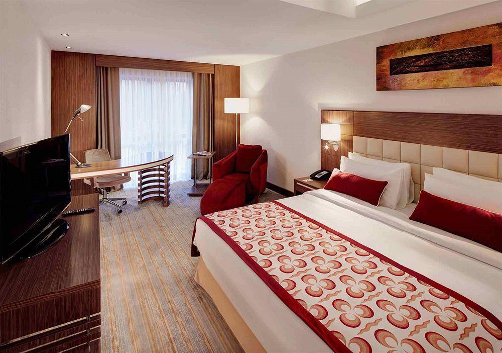 Holiday Inn Express Istanbul-Altunizade By Ihg Exteriör bild