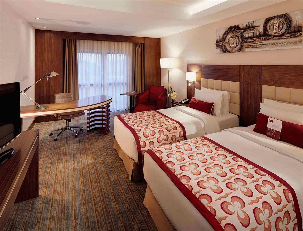 Holiday Inn Express Istanbul-Altunizade By Ihg Exteriör bild