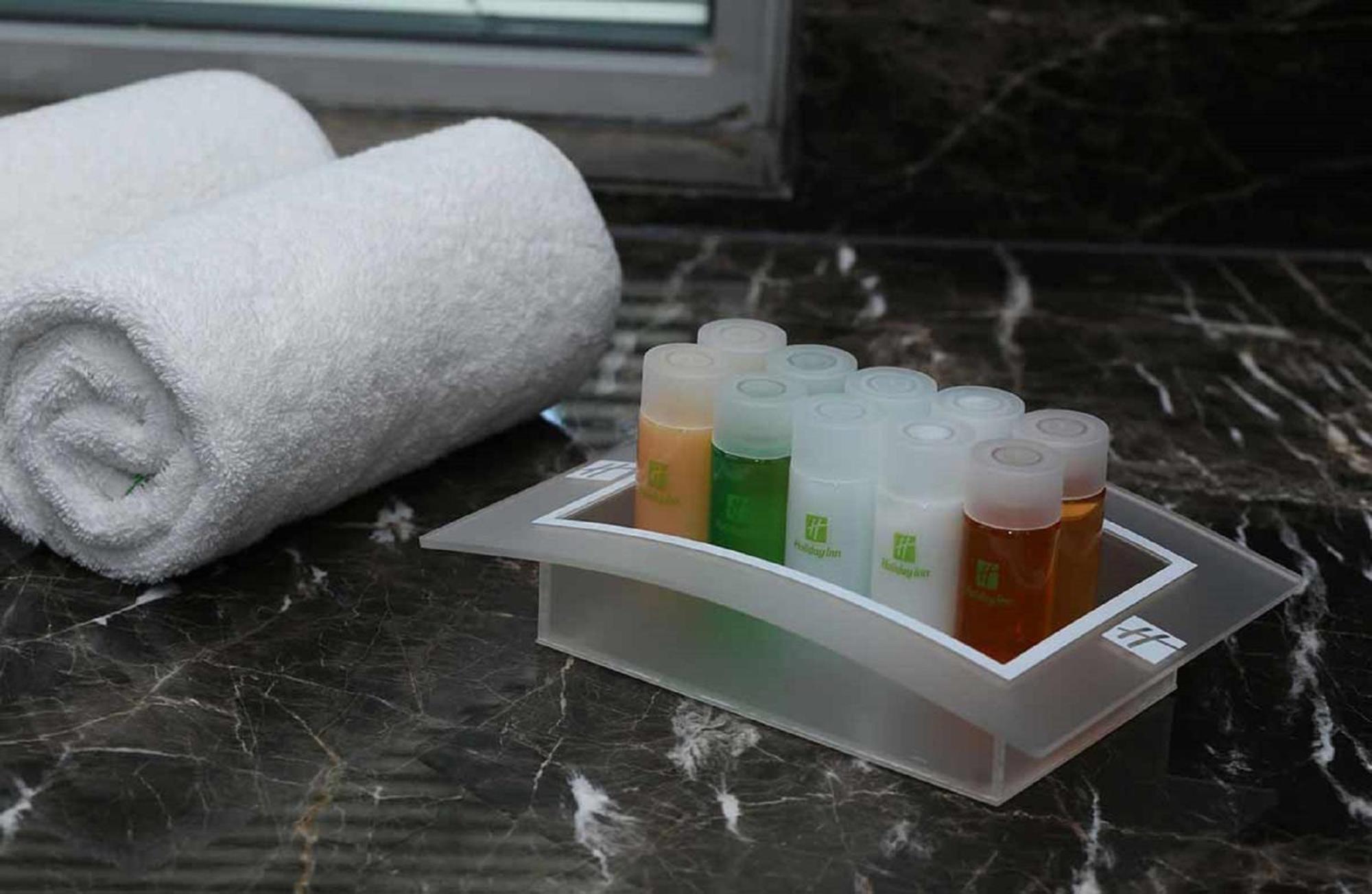 Holiday Inn Express Istanbul-Altunizade By Ihg Exteriör bild