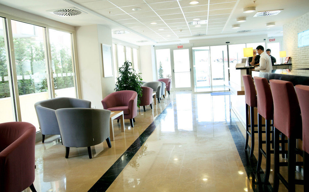 Holiday Inn Express Istanbul-Altunizade By Ihg Exteriör bild